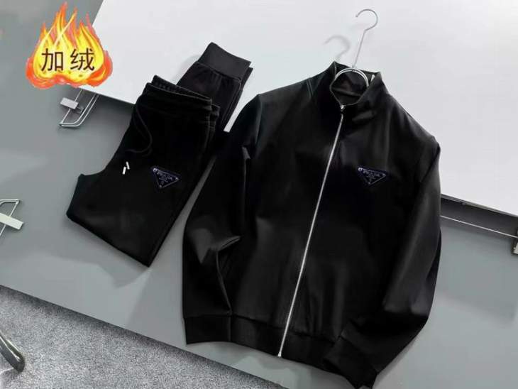 Picture of Prada Sweater Suits _SKUPradaM-4XLkdtn14342148